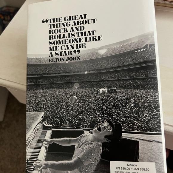 “ME ELTON JOHN”: Memoir Book - Picture 3 of 3
